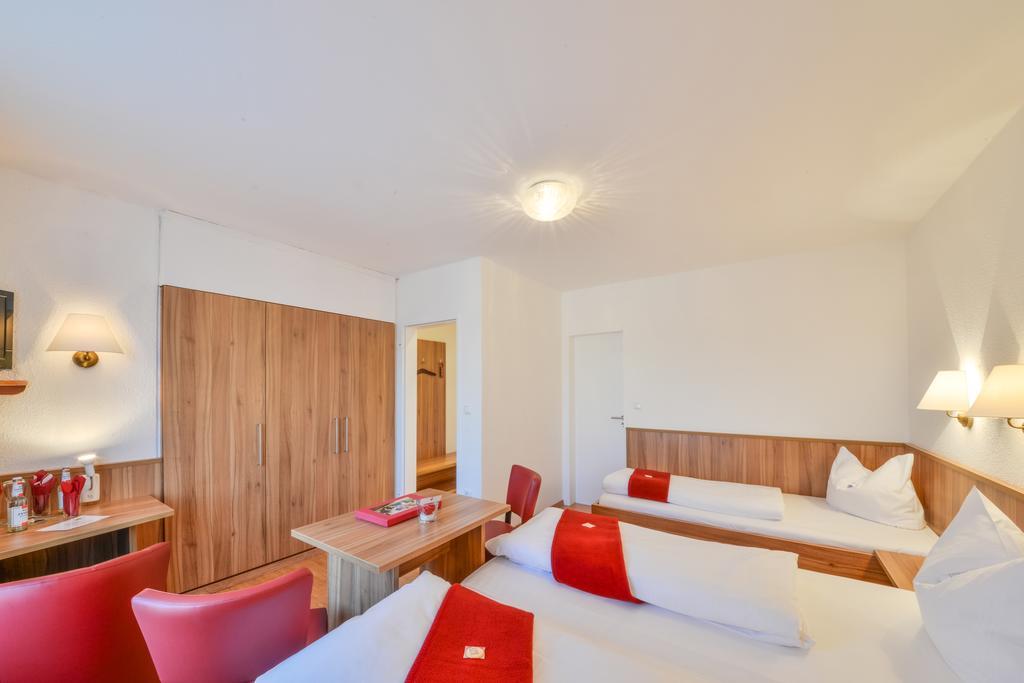 Hotel Drei Loewen Dachau Chambre photo