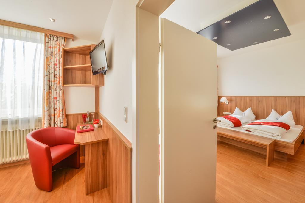 Hotel Drei Loewen Dachau Chambre photo