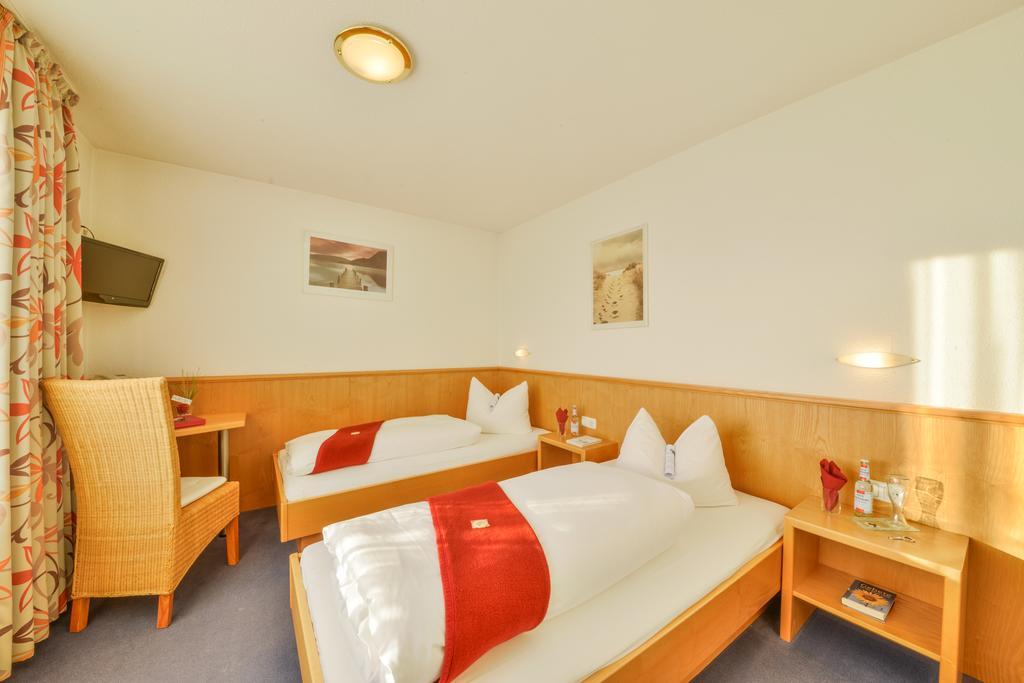 Hotel Drei Loewen Dachau Chambre photo
