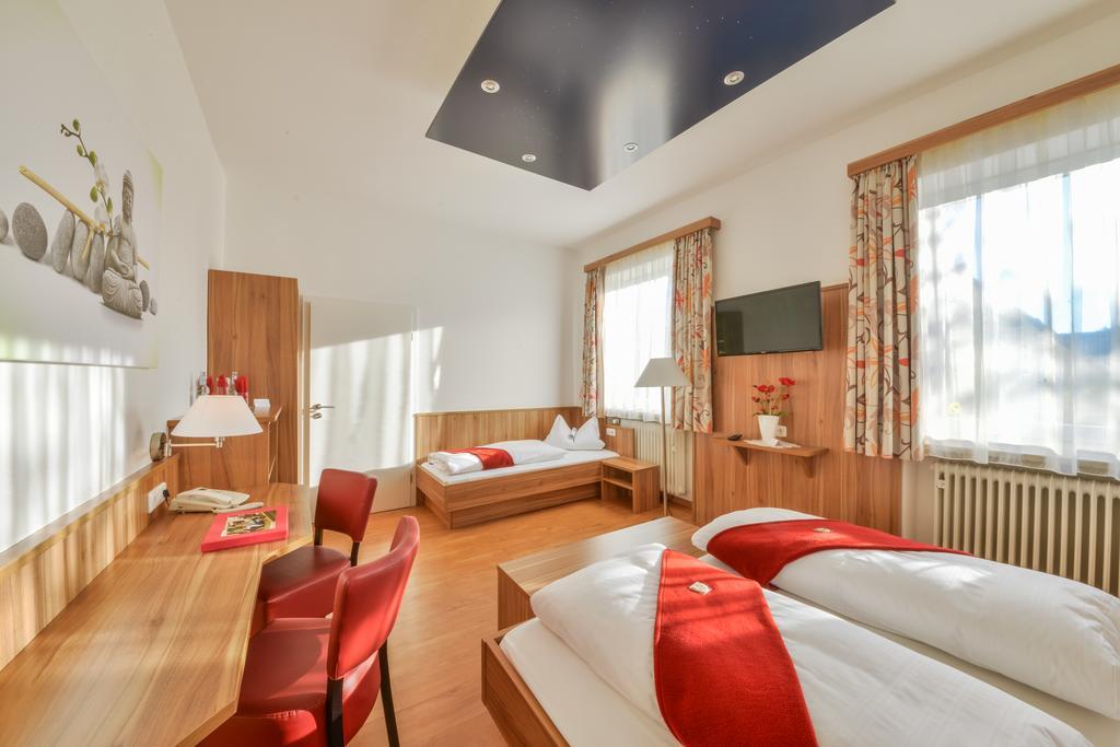 Hotel Drei Loewen Dachau Chambre photo